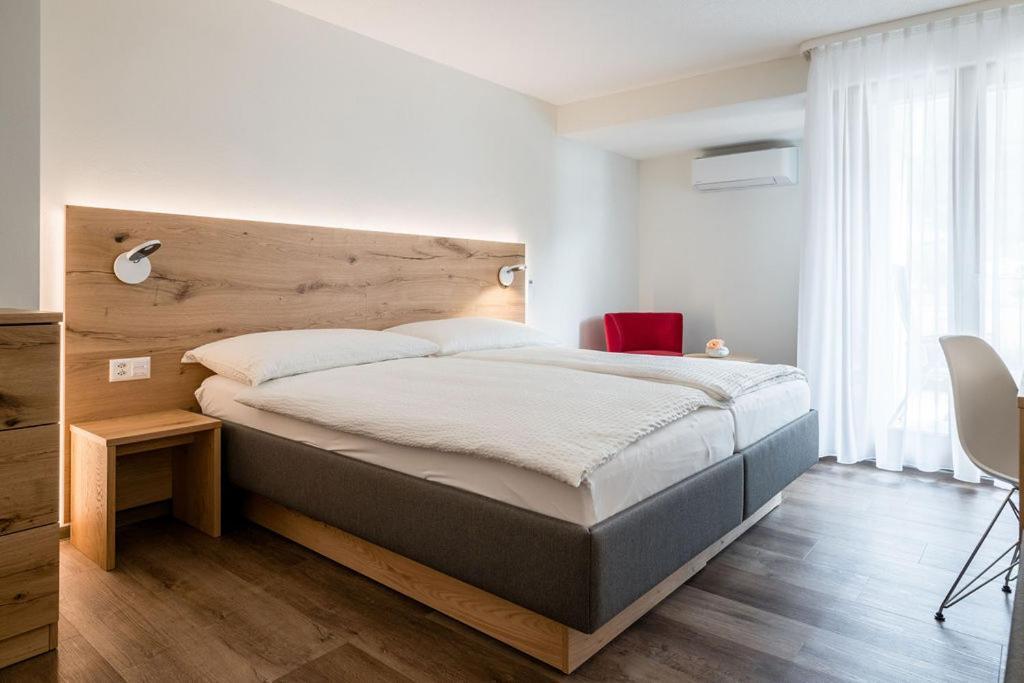 Hotel Zur Traube Brigerbad Ngoại thất bức ảnh